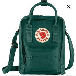Fjällräven KÅNKEN Sling Bag - Arctic Green